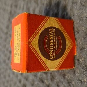 Continental Steel Corp 1927-1986 3/4" Wire Brads 18 GA.